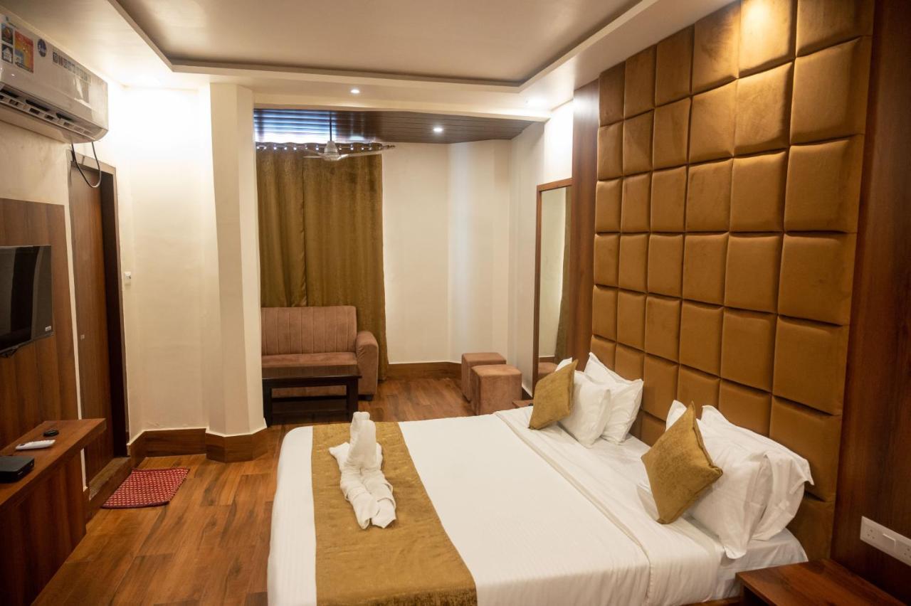 Kiran Palace Otel Varanasi Dış mekan fotoğraf