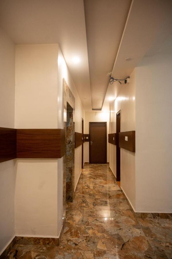 Kiran Palace Otel Varanasi Dış mekan fotoğraf