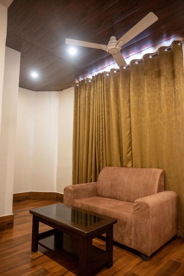 Kiran Palace Otel Varanasi Dış mekan fotoğraf