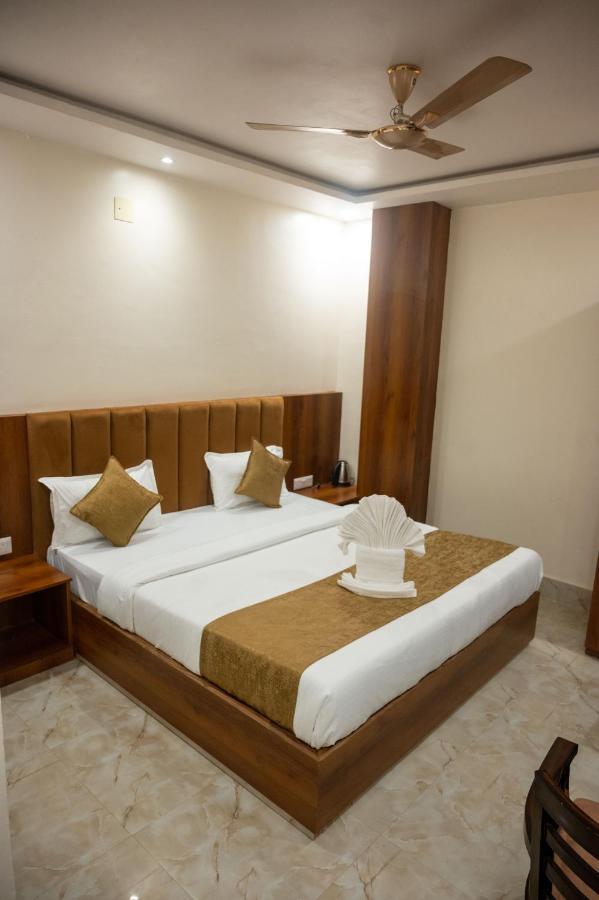 Kiran Palace Otel Varanasi Dış mekan fotoğraf