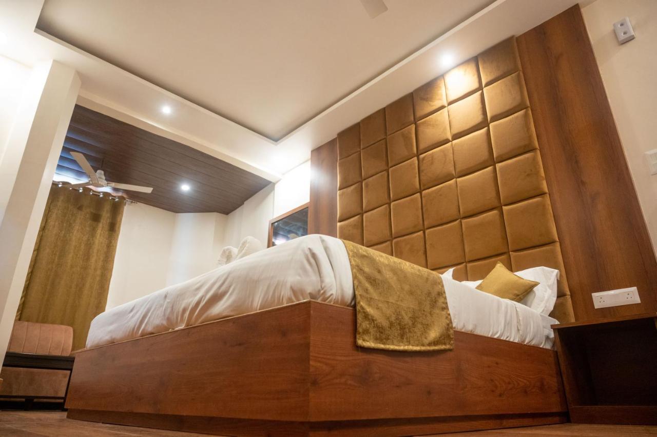 Kiran Palace Otel Varanasi Dış mekan fotoğraf