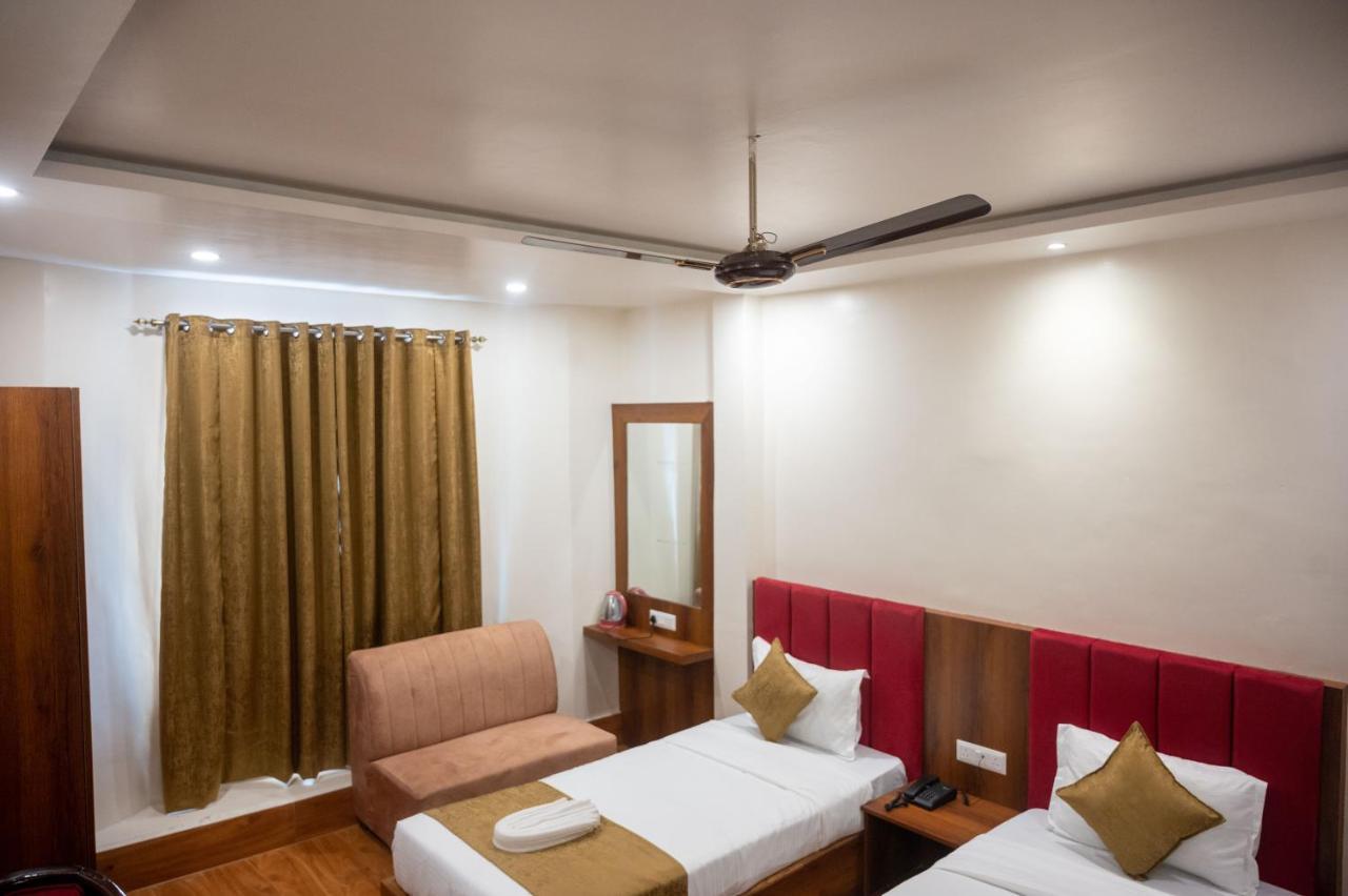 Kiran Palace Otel Varanasi Dış mekan fotoğraf
