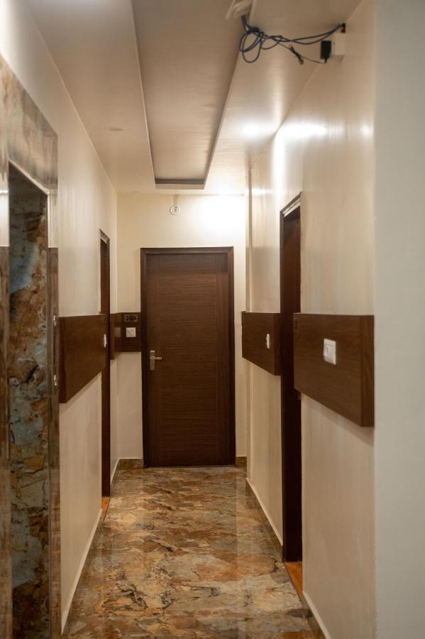 Kiran Palace Otel Varanasi Dış mekan fotoğraf