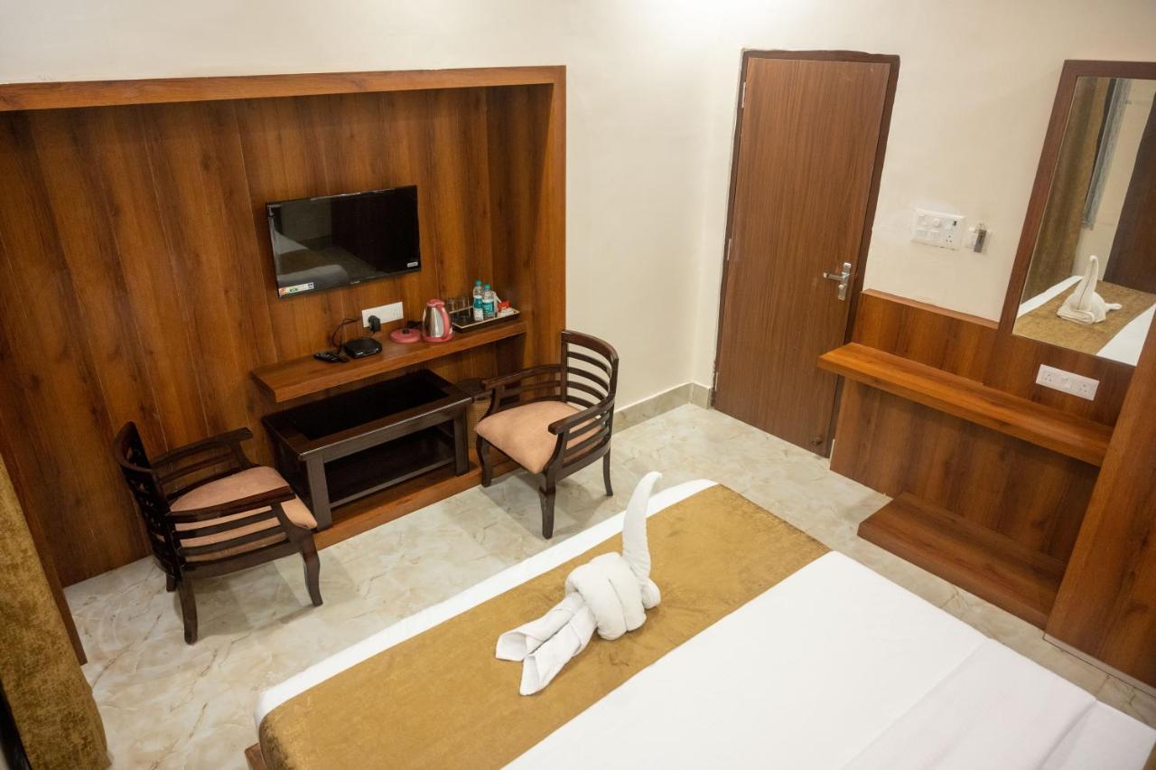 Kiran Palace Otel Varanasi Dış mekan fotoğraf