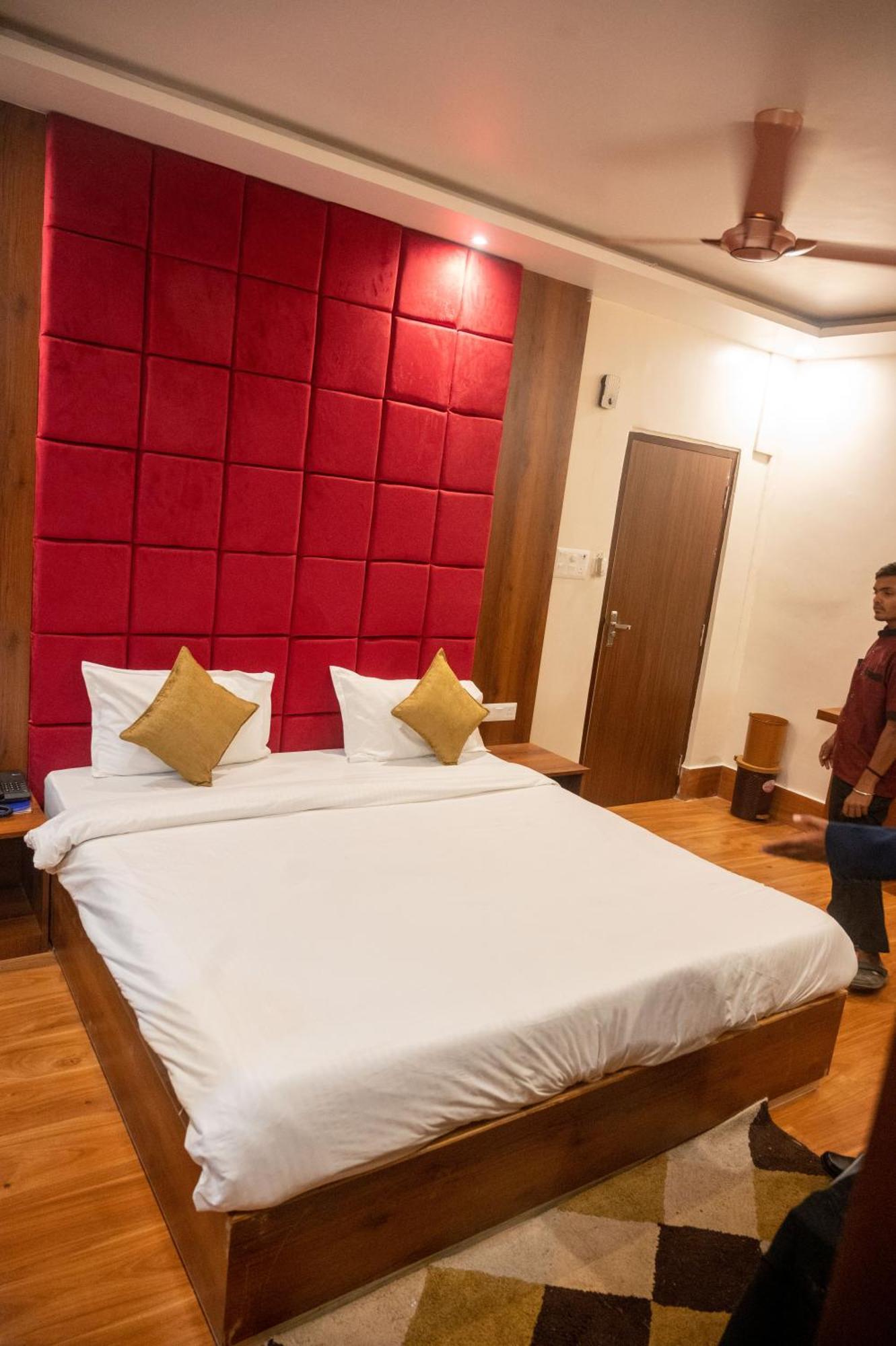 Kiran Palace Otel Varanasi Dış mekan fotoğraf
