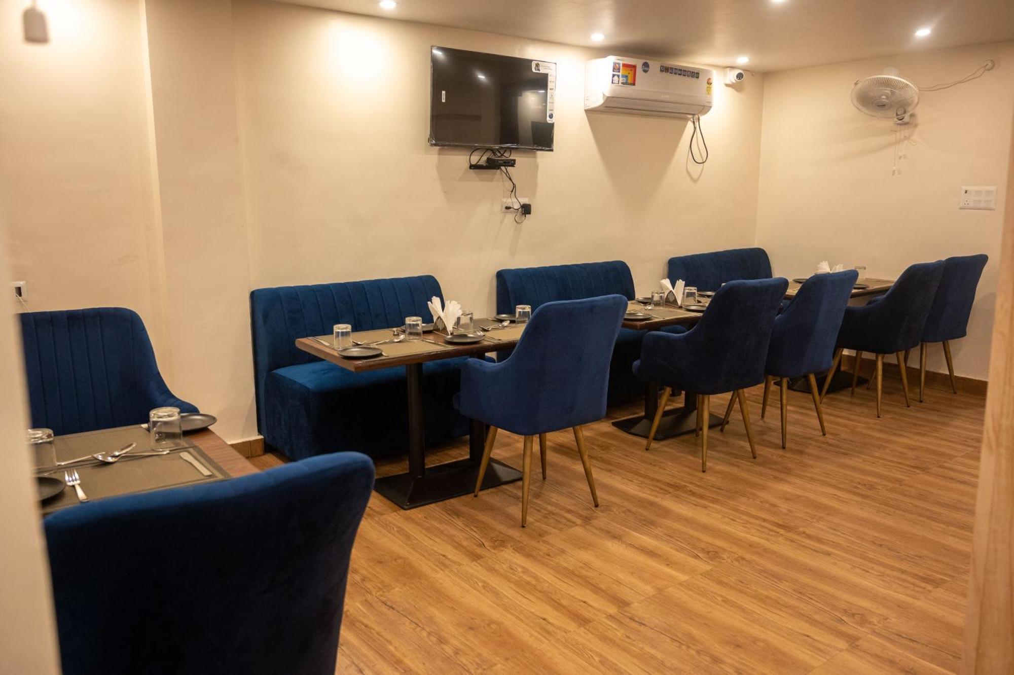 Kiran Palace Otel Varanasi Dış mekan fotoğraf